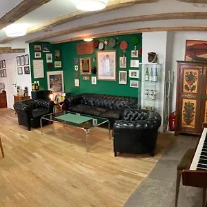  Apartment Wunderschöne In Mit Küche, Bad Und Piano